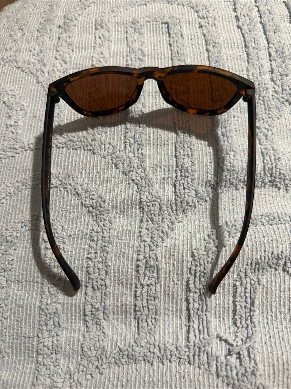 Tortoiseshell Cat-Eye Sunglasses - Brown Lenses